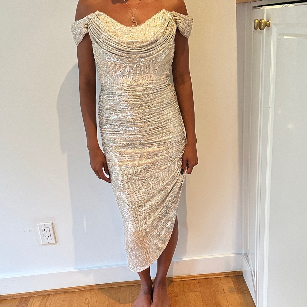Off-Shoulder Sequin Midi Dress in Champagne